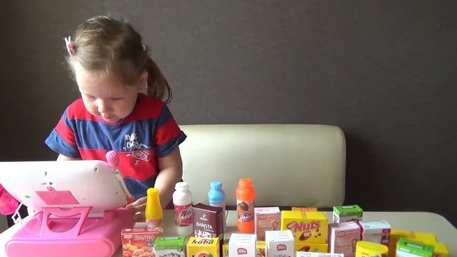 Играем в МАГАЗИН. Очень КЛАССНАЯ корзинка с продуктами. смотреть онлайн