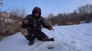 В этом РУЧЬЕ рыба ЗАГИБАЕТ КИВКИ и ГНЁТ УДОЧКИ в ДУГУ | ЩУКА СОЖРАЛА БАЛАНСИР