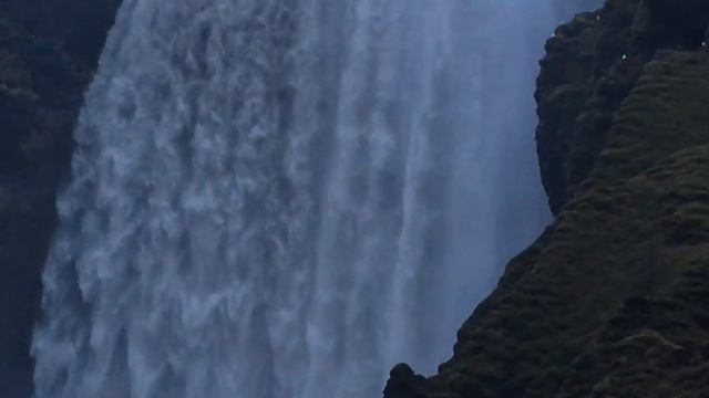 Исландия-страна не только вулканов и ледников, но и великолепных водопадов. Из серии "Фото-факт"