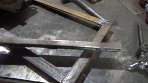 Самодельный станок для чистки труб от ржавчины.   Homemade pipe cleaning machine