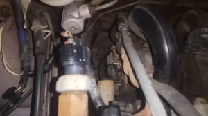 Звук мотора тоёты витц , непонятный фоновый свист