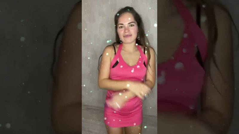 Julia Milows dancing to _lesny - Она