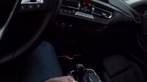 Обзор интерьера BMW F40 118i. А он получился и очень удобен!