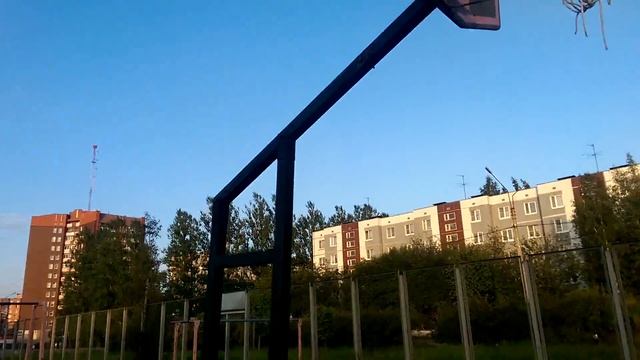 Баскетбол в Тосно суров и брутален смотреть онлайн