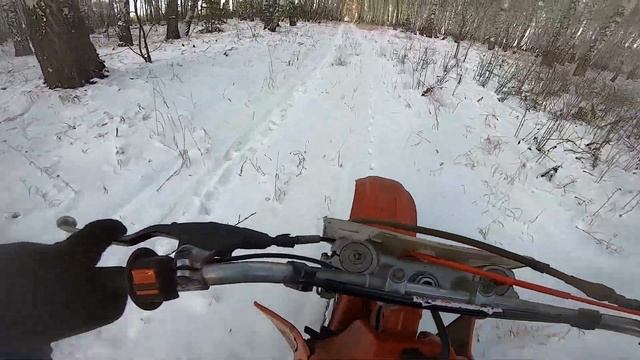 ВЫЕЗД В ПЕРВЫЙ СНЕГ,ЧУТЬ НЕ РАЗМАТАЛСЯ?? #bikelife #honda смотреть онлайн