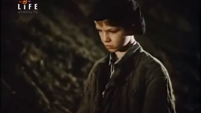 Ночевала тучка золотая - Строительство дорог из надгробных плит смотреть онлайн