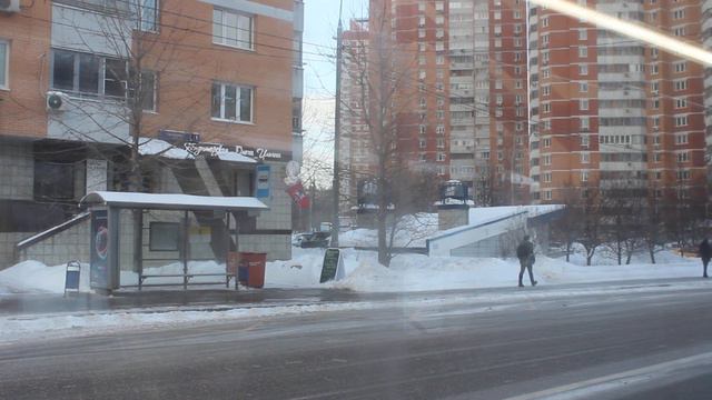 По вновь открытой улице Новаторов - на автобусе №661 вдоль нового участка БКЛ смотреть онлайн