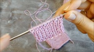 Как связать ровную резинку поворотными рядами  Мастер класс для начинающих  Вязание спицами