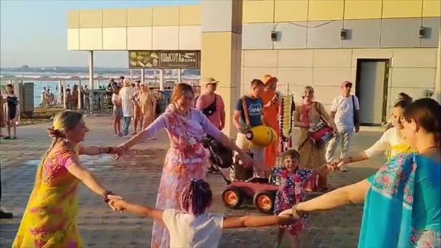 ХАРЕ КРИШНА! ХОРОВОД В АНАПЕ