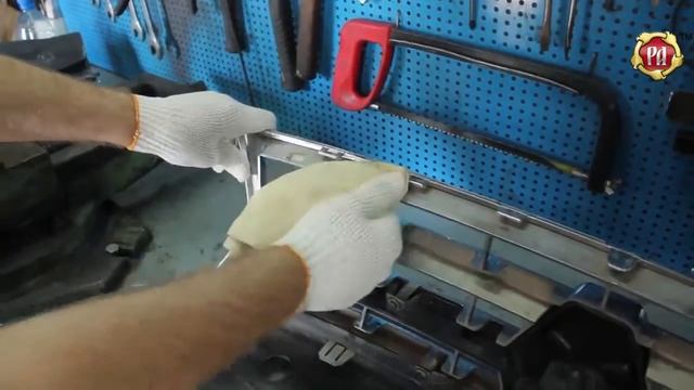 Инструкция по установке сетки на решетку радиатора Renault Duster 2010 г в смотреть онлайн