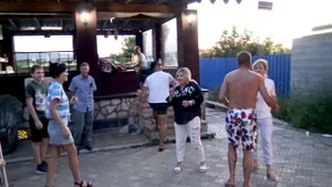 На губах помада - Валерий Палаускас