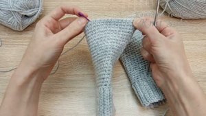 Простые варежки крючком. Knit Solo
