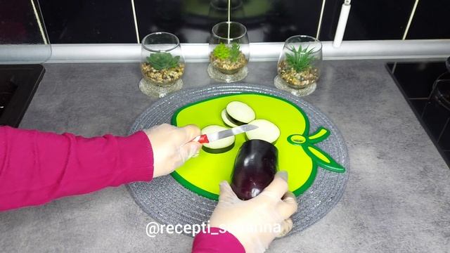 шашлык  из кабачков и  баклажан у вас есть 1 Кабачок 1  баклажан  приготовьте это wow!!!!