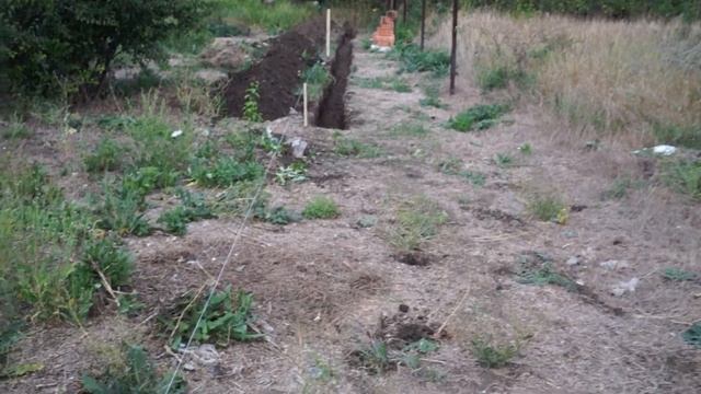 Дренаж на участке/Подсыпаем дорогу/работы в сентябре на запущенном участке.