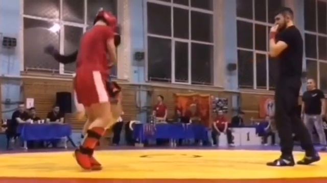 показал кто тут батя смотреть онлайн