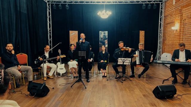 Синева // Вокал - Давид Махмуд-Оглы // Ансамбль "Новая Жизнь" смотреть онлайн