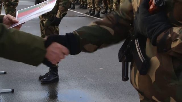 258 новобранцев приняли присягу в 30-й отдельной железнодорожной бригаде в Слуцке. смотреть онлайн