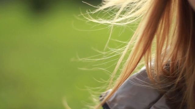 футаж волосы девушки на ветру смотреть онлайн