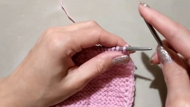 Красивая плетенка спицами.
