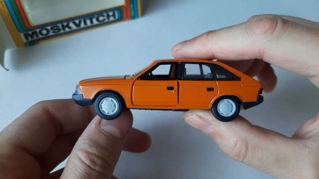Яркая модель - радость для коллекционера! Саратовский Москвич-2141 1995 года 1:43
