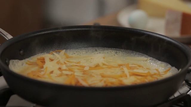 How to Make a Silky Omelette | Jamie Oliver смотреть онлайн