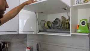 Кухня на заказ с газовой колонкой