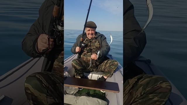 Морская рыбалка в Сочи на моторной лодке