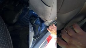 Электро замок багажника toyota vitz 2001