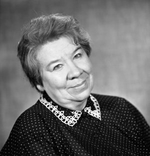 Кира Крейлис-Петрова (1931-2021), «спасалась в жизни юмором»