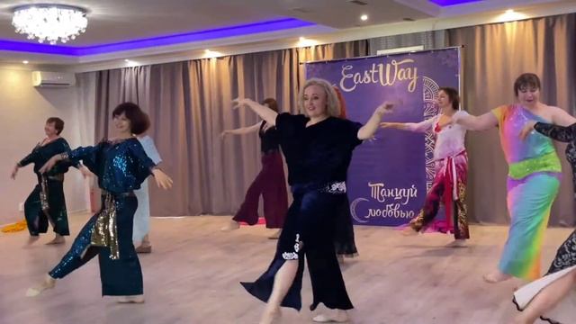 Восточные танцы. Одесса. Школа EastWay. Ираида Третьяк смотреть онлайн