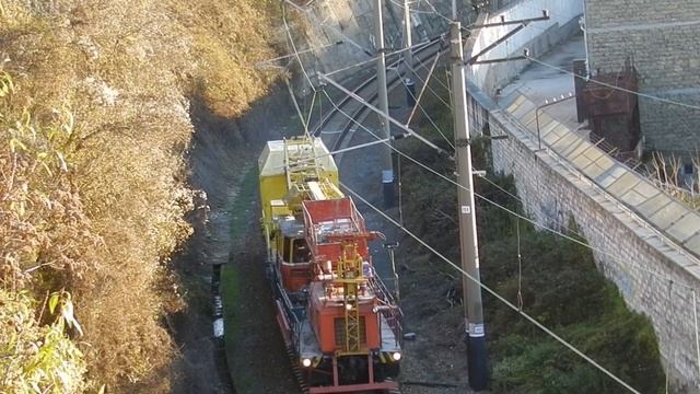 Автомотриса АДМ 043 и буровая машина БМ-700 в Севастополе