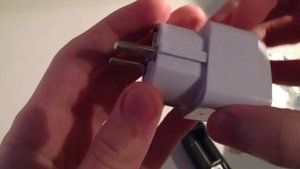 Универсальное зарядное устройство для аккумуляторов за 100 рублей