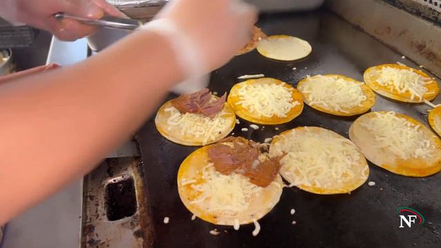 ¡Un EXCITANTE Taco Adventure TAQUERIA MI PUEBLO en ChicoPee, Massachusetts! смотреть онлайн