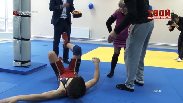 Новый спорт клуб "Атлетик" в Лесном смотреть онлайн