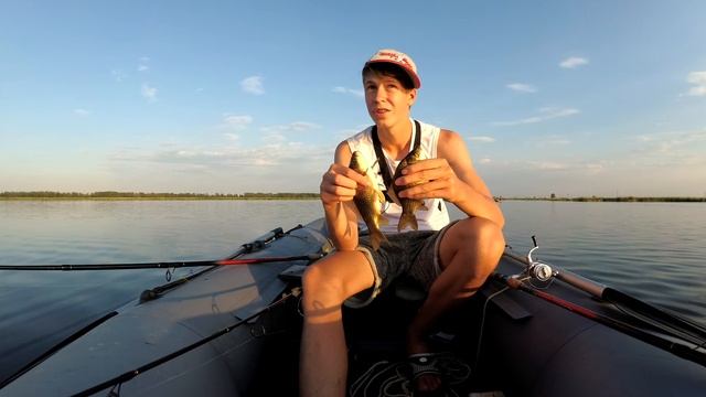 ПОЙМАЛ 80 КАРАСЕЙ НА ПЕРЛОВКУ Рыбалка НА КАРАСЯ с лодки на спиннинг Челябинская/Свердловская област