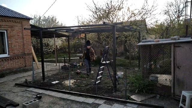 Как построить навес для автомобиля своими руками? Самоделка из профильной трубы )