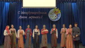 "Колыбельная" муз. А.Мосолов, сл.С.Есенин (Образцовый фольклорный ансамбль "Журавушки")