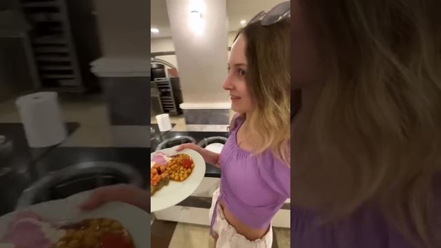 тарелка проmивной еды🤮 что он выберет для меня?😳 смотреть онлайн