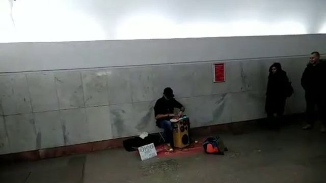 Красиво играет музыку смотреть онлайн