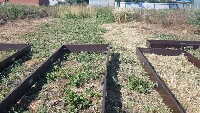 Постоянные грядки .Бакелитовая фанера.