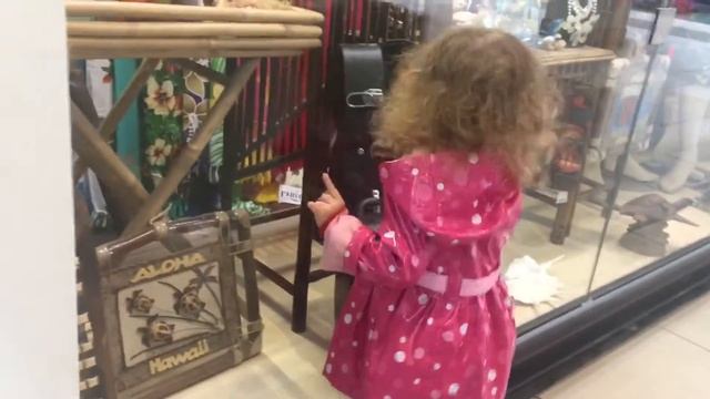 Игровые площадки в торговом центре в Los Angeles смотреть онлайн