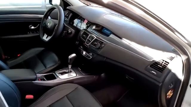 Renault Laguna III смотреть онлайн