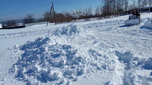 Чистка снега самодельным трактором смотреть онлайн