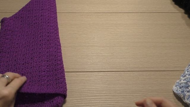 Два детский кардигана.