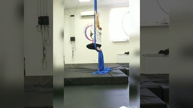 УРОКИ ПО ВОЗДУШНОЙ ГИМНАСТИКЕ / AERIAL CLASS / AERIAL SILKS