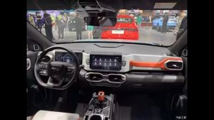 GEELY ICON 2022 el elegante SUV compacto - Automóvil de Shanghai 2021