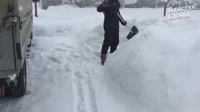 УТРО В ДЕРЕВНЕ. МИНА ЗА КРЕСЛОМ. КУДА СКЛАДИРОВАТЬ! НОВЫЕ ЛОПАТЫ. смотреть онлайн