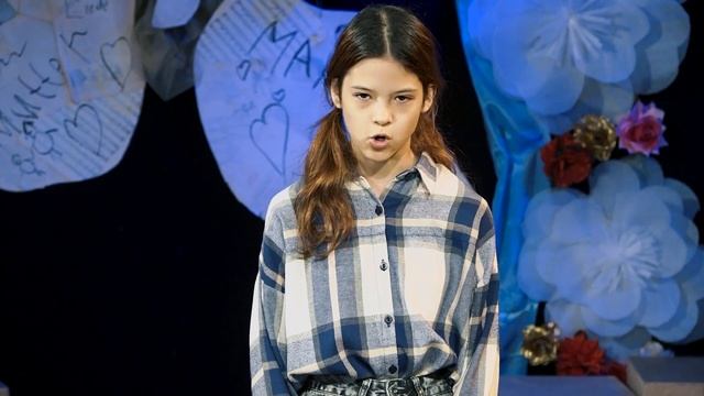 Прокофьева Азалия. "О чем думает моя голова." смотреть онлайн