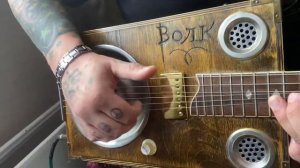 Сигарбокс гитара резонатор.