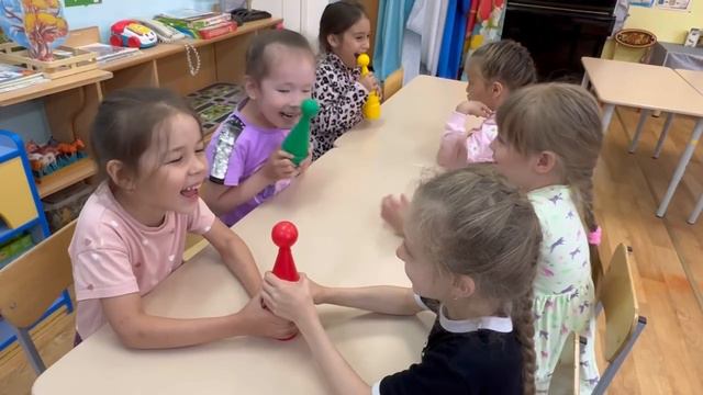 «Вместе весело играем» смотреть онлайн